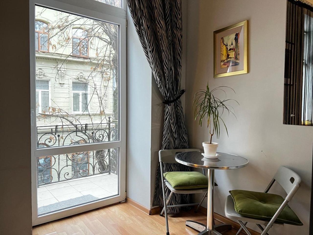 Apartments On Skoryka Str Львів Екстер'єр фото