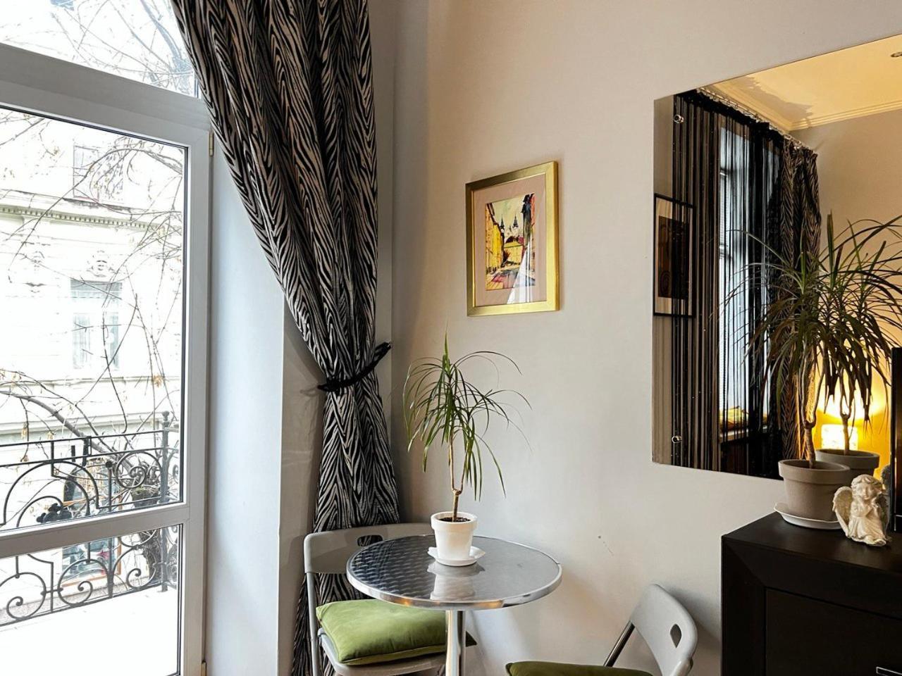 Apartments On Skoryka Str Львів Екстер'єр фото